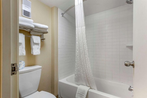 Comfort Inn & Suites Little Rock Airport image 9